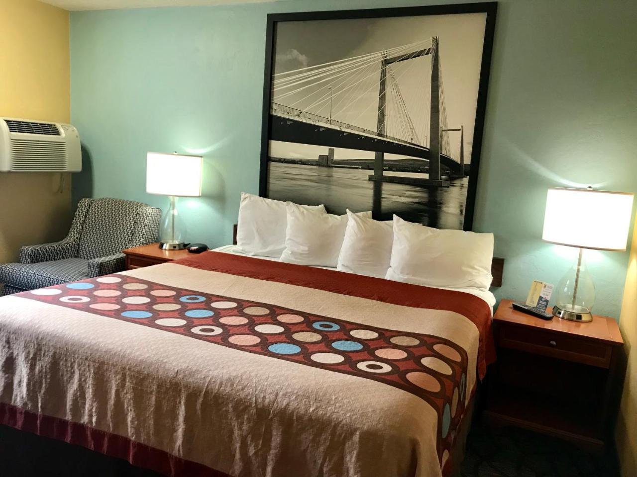 Super 8 By Wyndham Yakima Area Hotel 2*